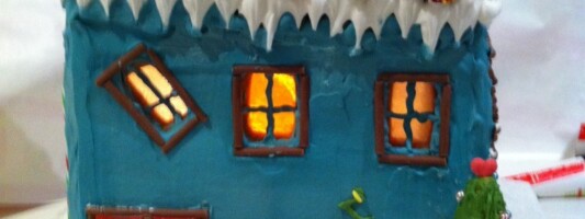 Easy Gingerbread House